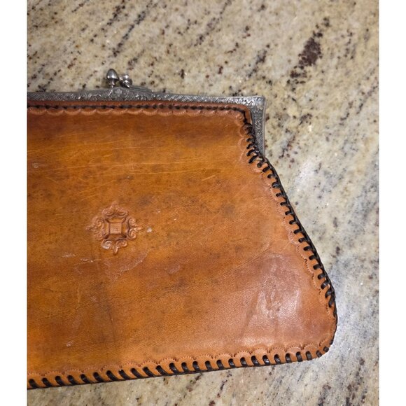 Vintage Handcrafted Tom Godin Leather G Silver Clutch Purse Western Embossed - Picture 4 of 16